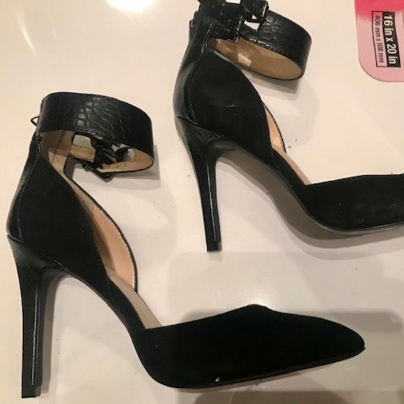Jessica Simpson Stiletto Heels - Picture 1 of 4